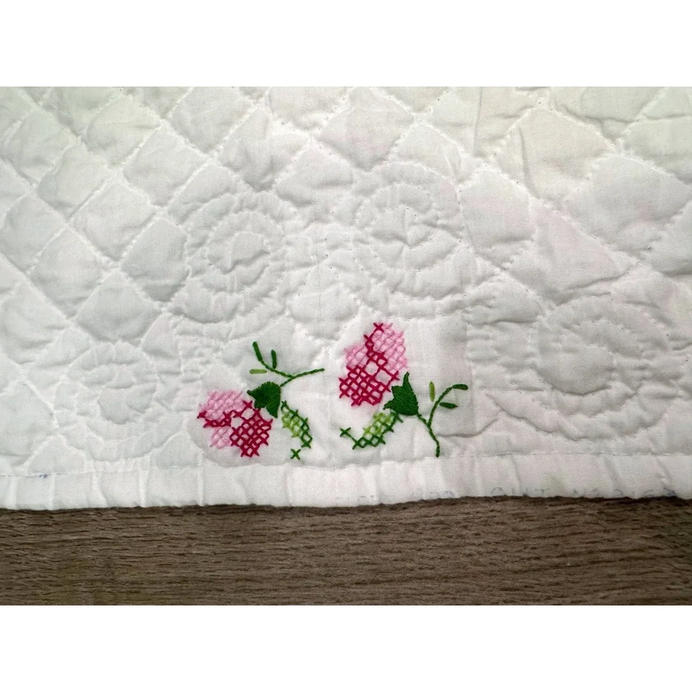 Vintage Handmade Cross Stitch Floral Quilt Cottagecore Pink Roses Full Queen